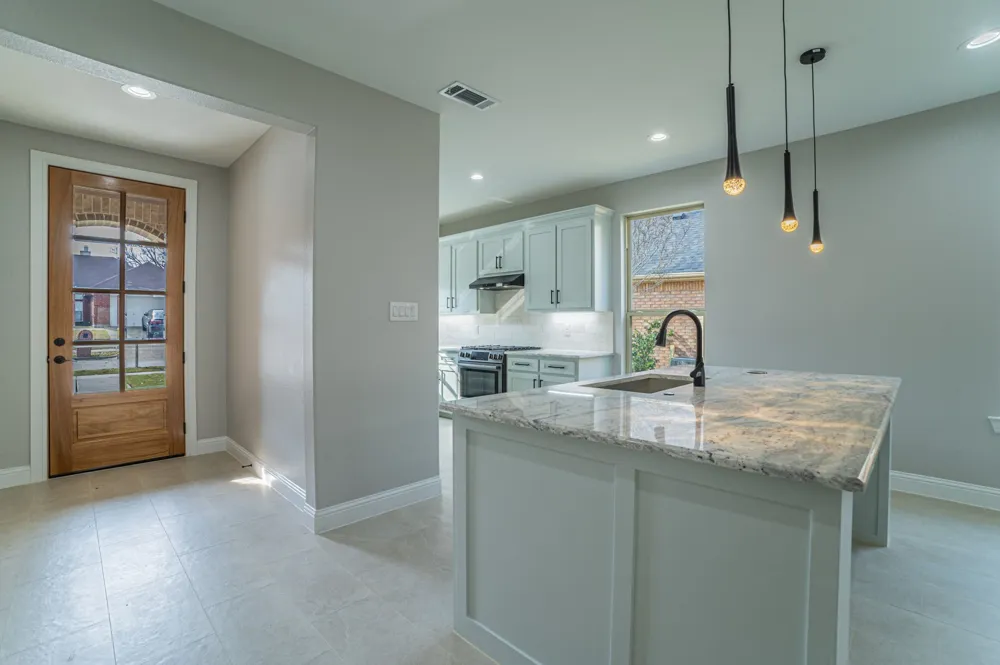 8319 Deep Green Drive Dallas, TX 75249