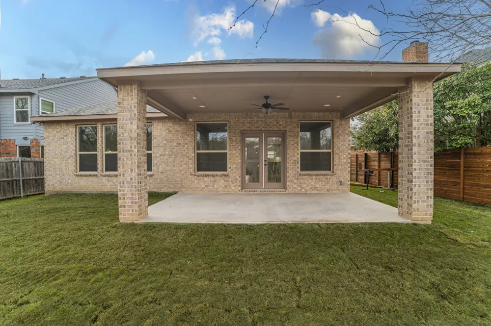 8319 Deep Green Drive Dallas, TX 75249