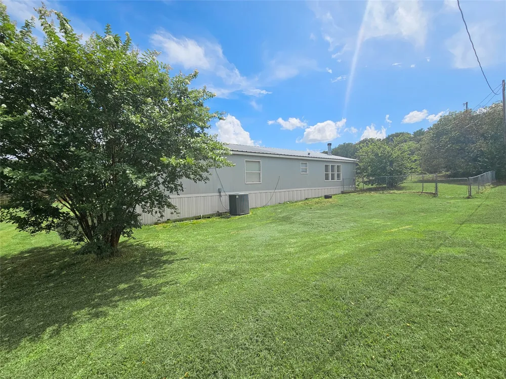 372 Meadow Pond Court Runaway Bay, TX 76426