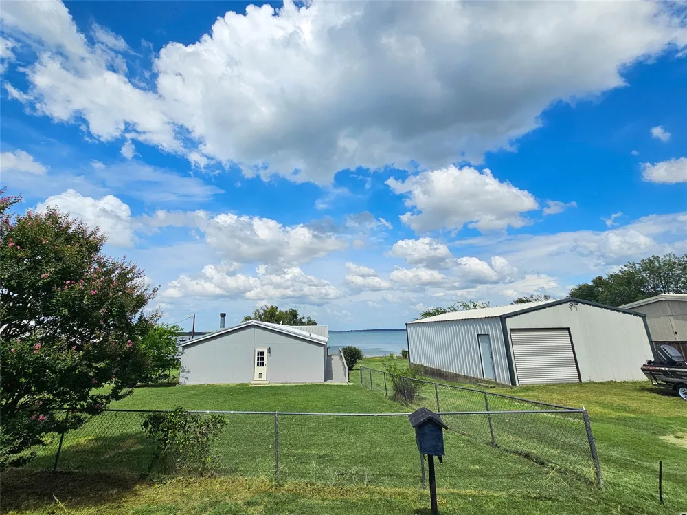 372 Meadow Pond Court Runaway Bay, TX 76426