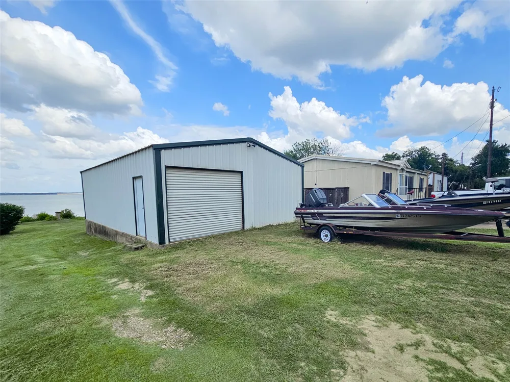 372 Meadow Pond Court Runaway Bay, TX 76426