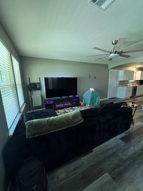 301 Indian Oaks Trail West Tawakoni, TX 75474