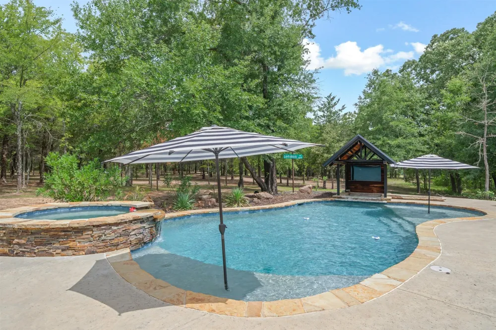 11088 State Highway 19 Edgewood, TX 75117
