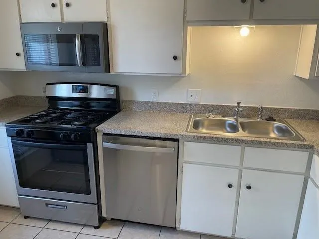 915 Elm Street #4 Denton, TX 76201