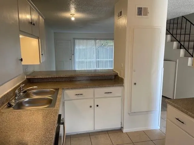 915 Elm Street #4 Denton, TX 76201