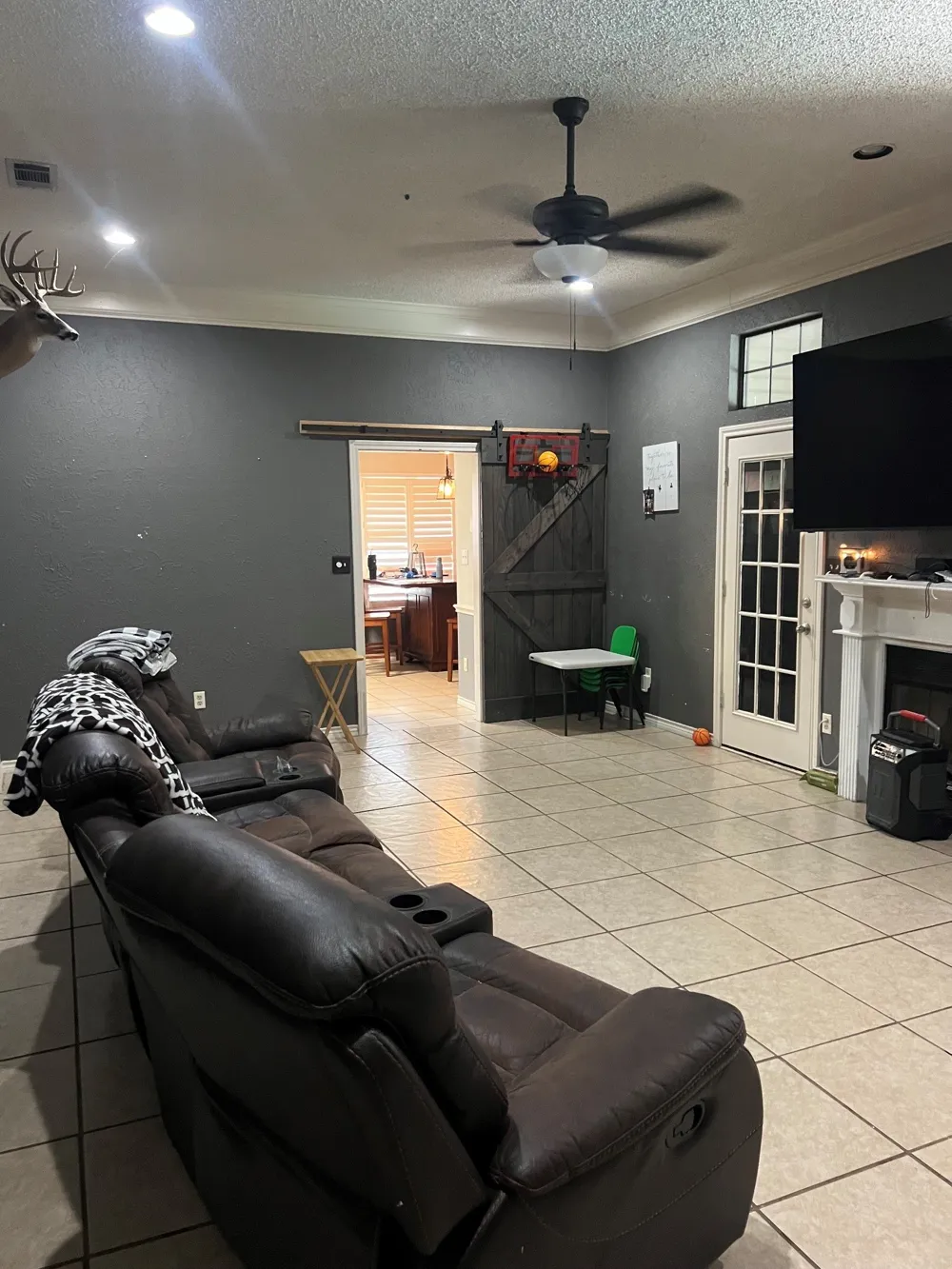 610 Pecos Street Chandler, TX 75758