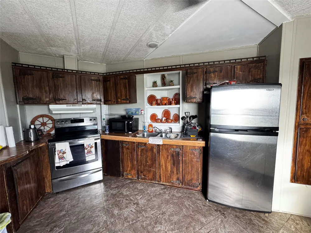 890 S Fm 1951 Coolidge, TX 76635