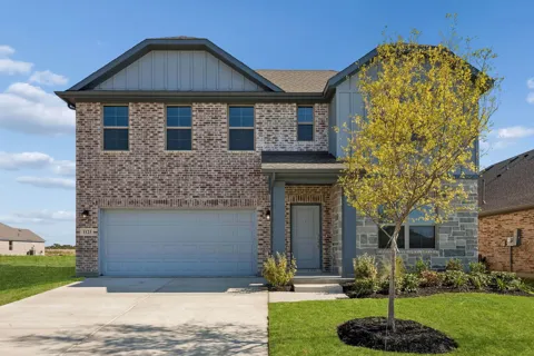 1123 Angus Lane