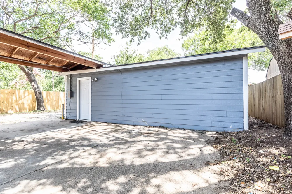 607 Brooks Avenue Dallas, TX 75208