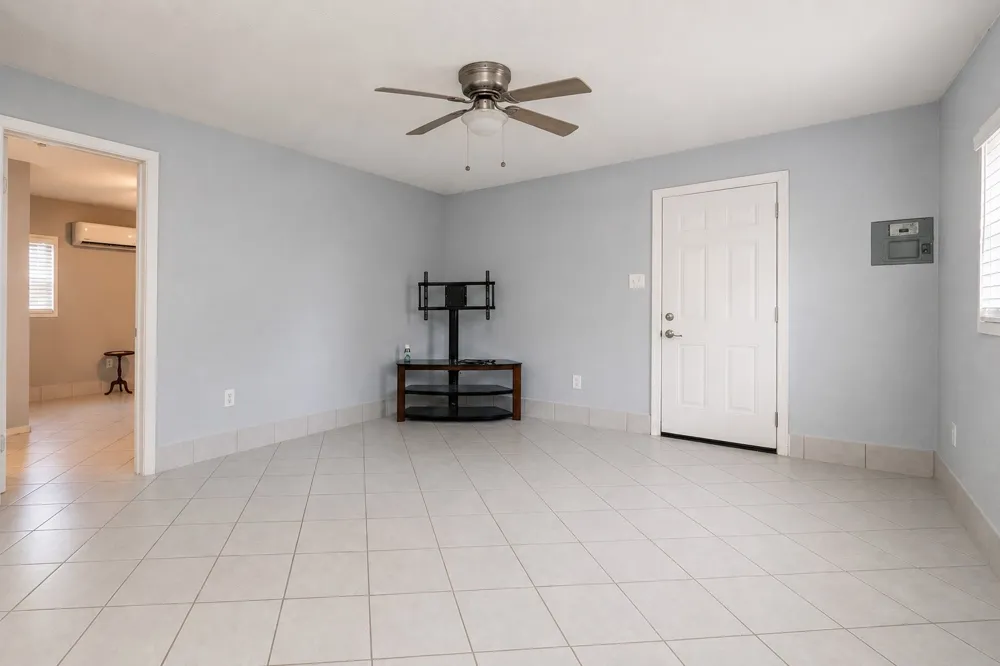 607 Brooks Avenue Dallas, TX 75208