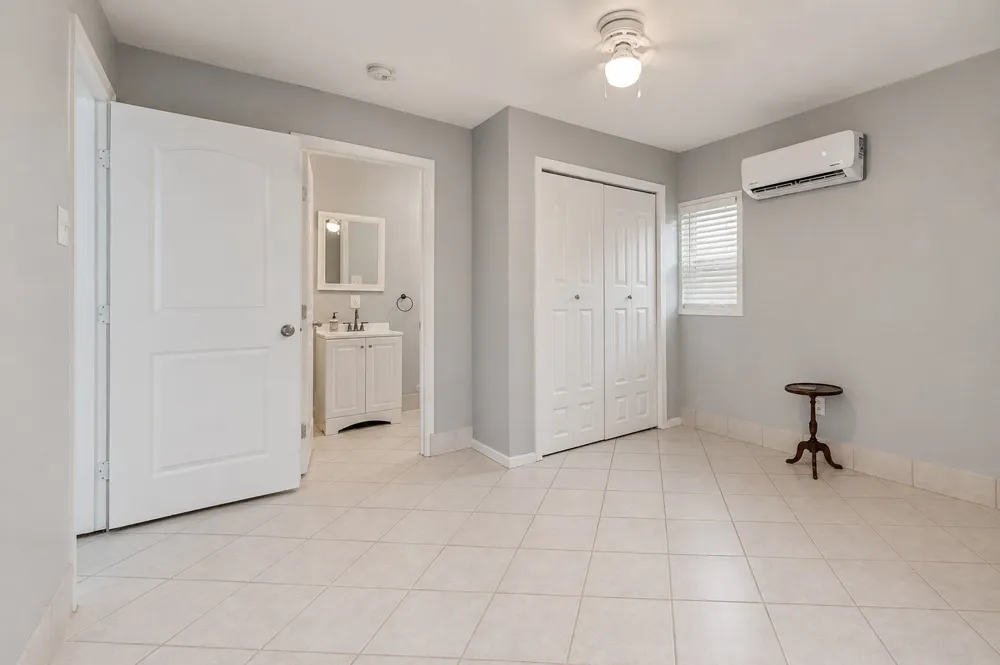 607 Brooks Avenue Dallas, TX 75208