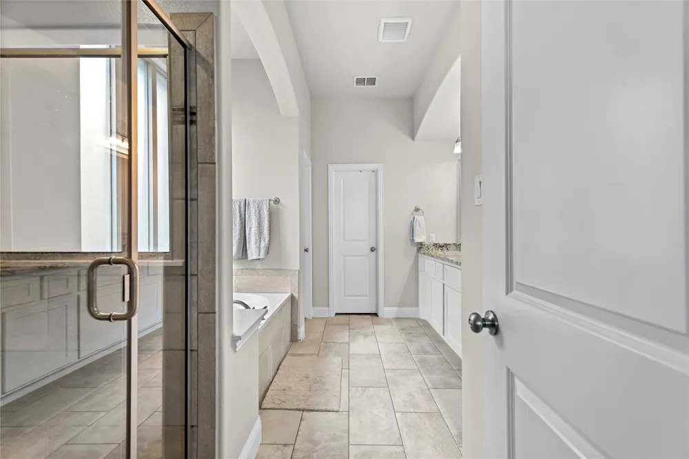 512 Alice Lane Fate, TX 75189