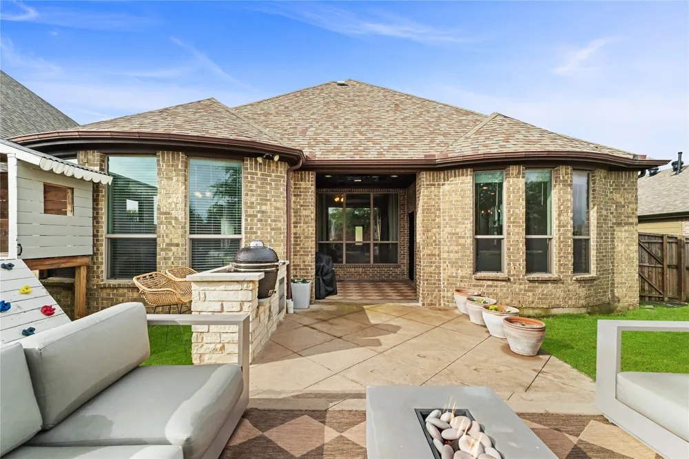 512 Alice Lane Fate, TX 75189