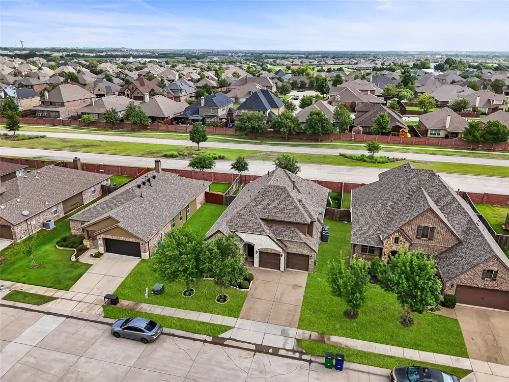 512 Alice Lane Fate, TX 75189