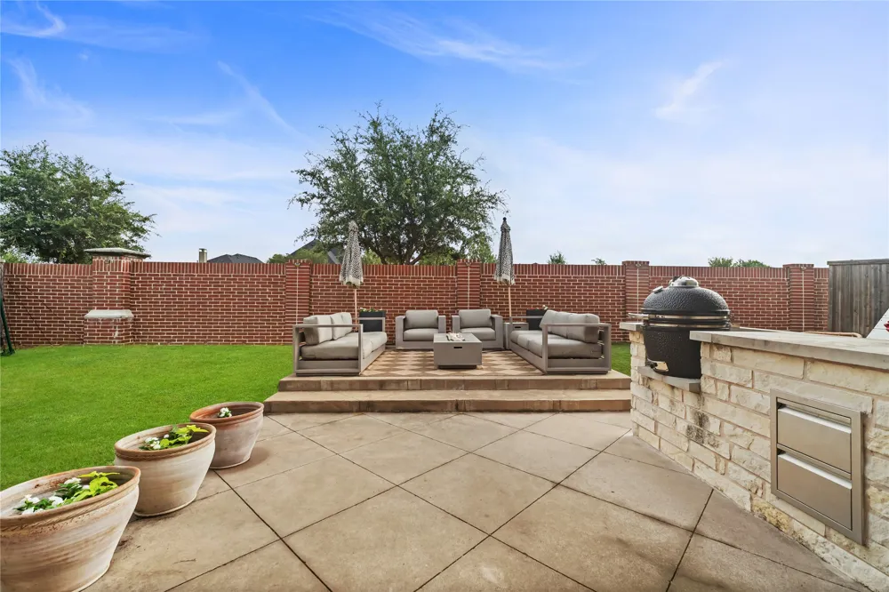 512 Alice Lane Fate, TX 75189