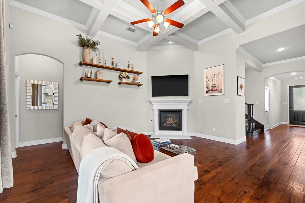 512 Alice Lane Fate, TX 75189