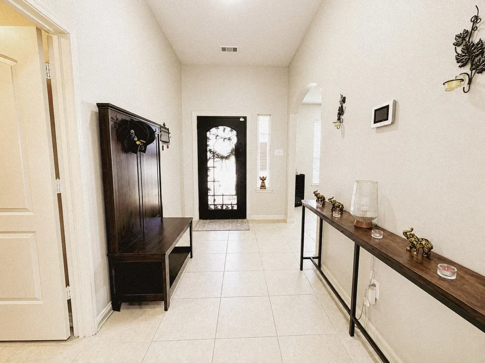 610 Milas Lane Glenn Heights, TX 75154