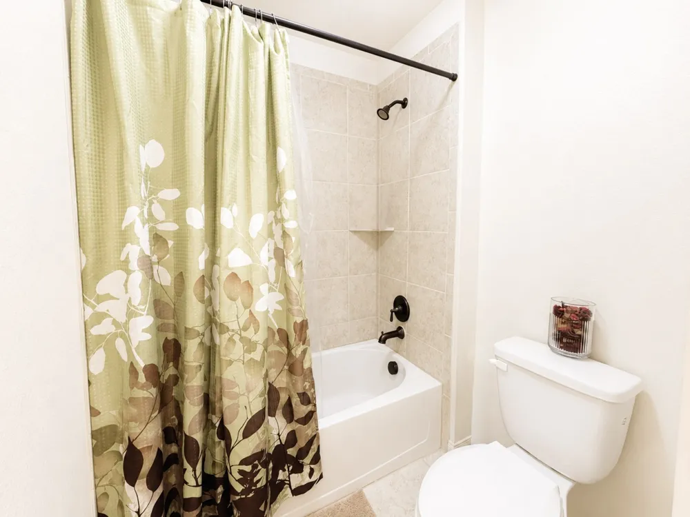 610 Milas Lane Glenn Heights, TX 75154