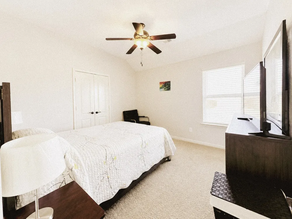 610 Milas Lane Glenn Heights, TX 75154