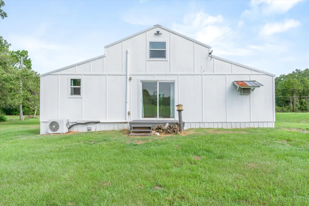 1083 VZ County Road 1319 Grand Saline, TX 75140