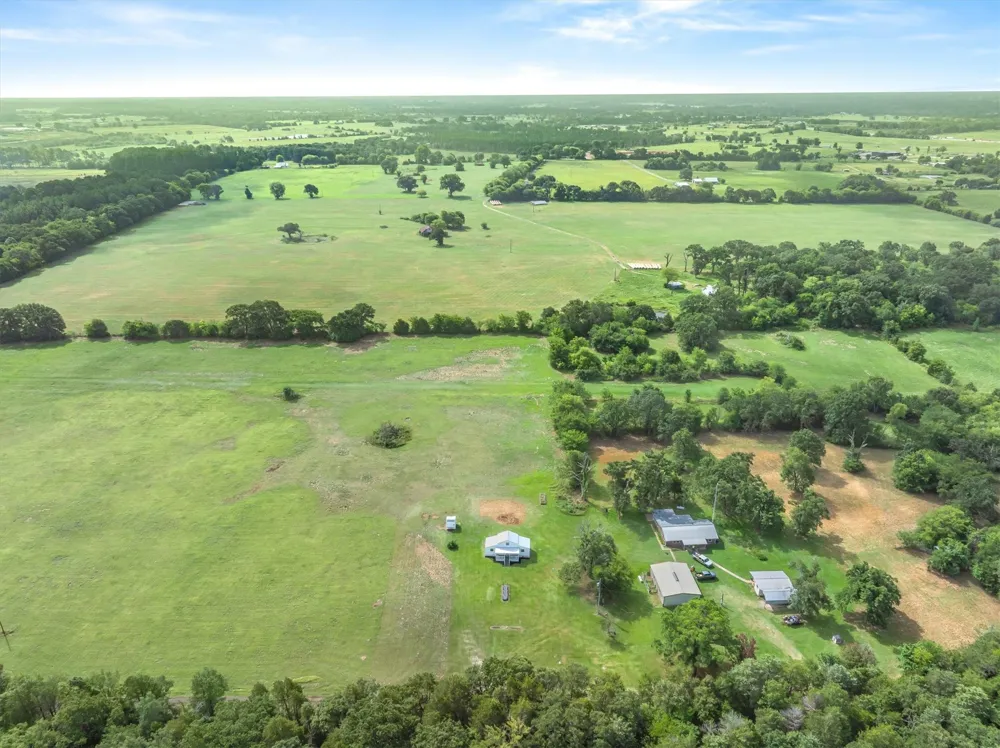 1083 VZ County Road 1319 Grand Saline, TX 75140