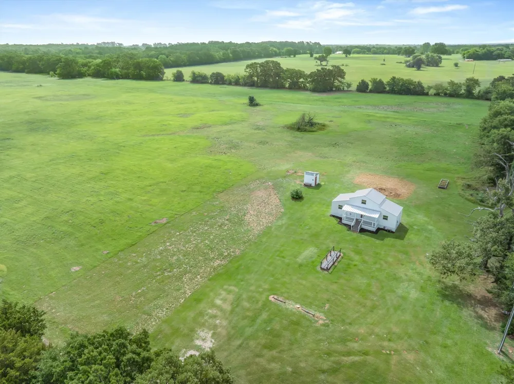 1083 VZ County Road 1319 Grand Saline, TX 75140