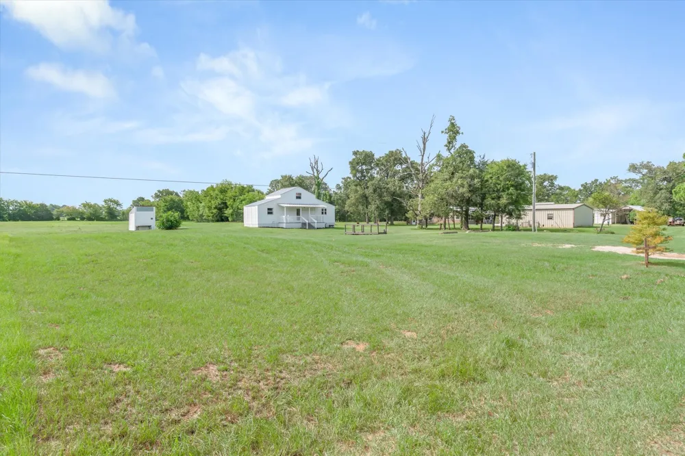 1083 VZ County Road 1319 Grand Saline, TX 75140