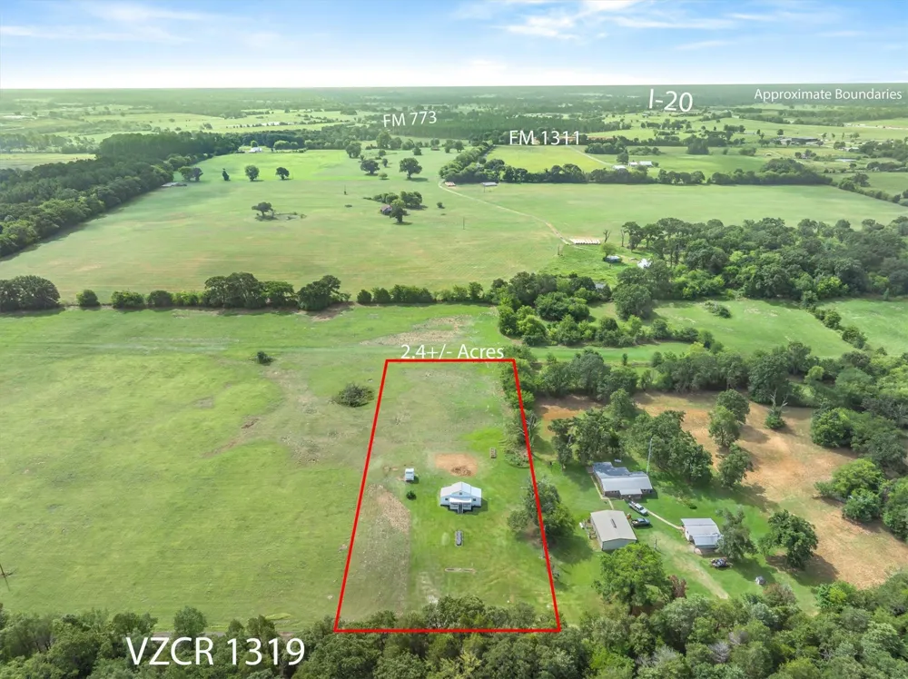 1083 VZ County Road 1319 Grand Saline, TX 75140