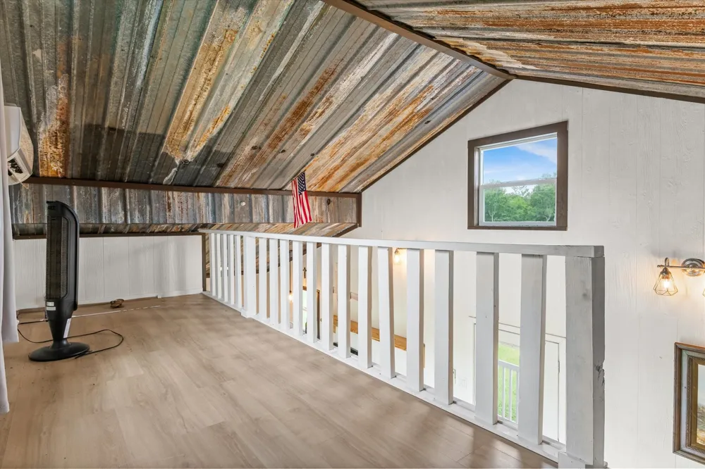 1083 VZ County Road 1319 Grand Saline, TX 75140