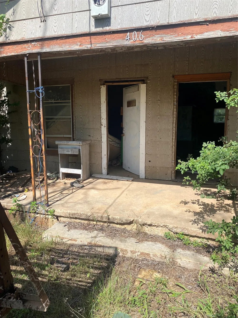 406 Crockett Street Santa Anna, TX 76878