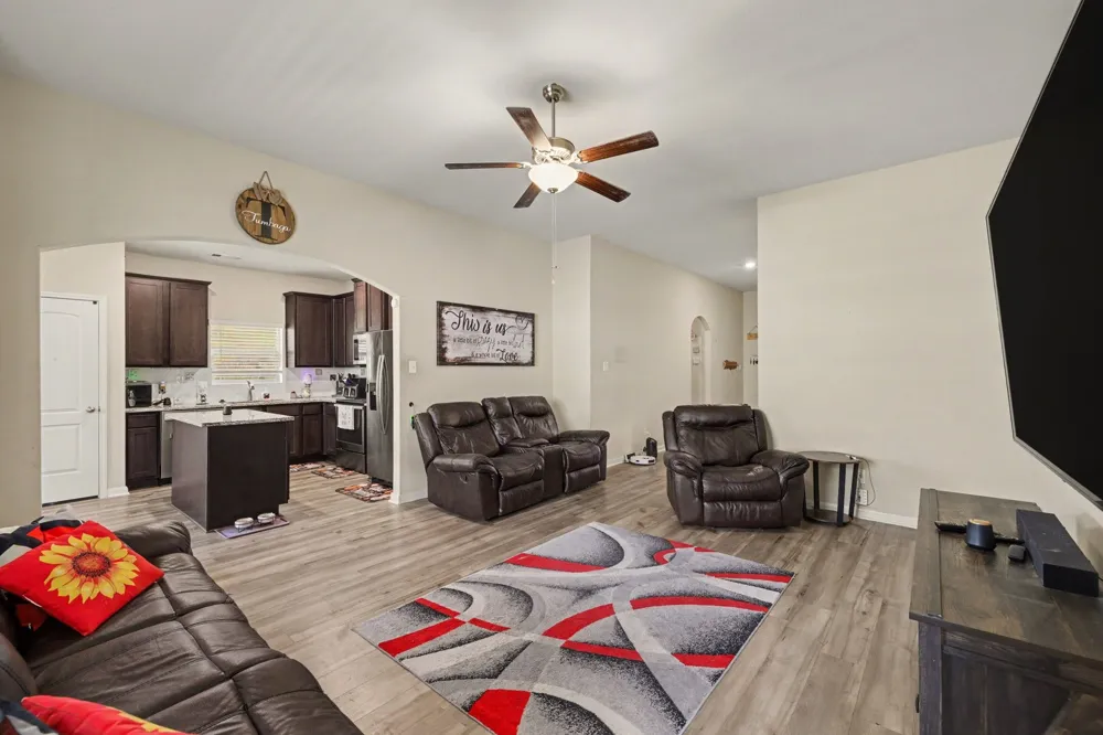 5216 Persimmon Drive Denton, TX 76207