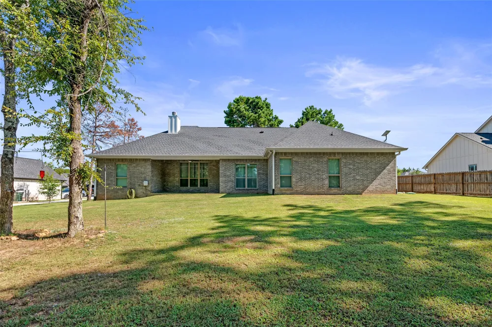 19355 Cedarpark Place Lindale, TX 75771