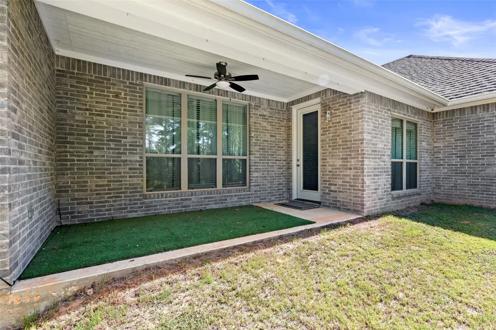19355 Cedarpark Place Lindale, TX 75771