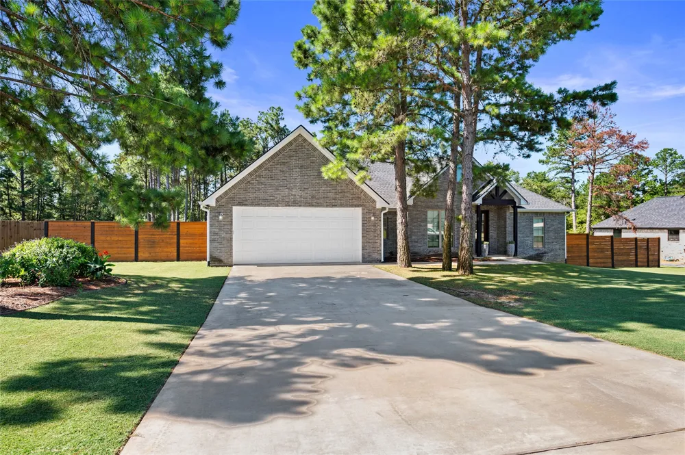 19355 Cedarpark Place Lindale, TX 75771