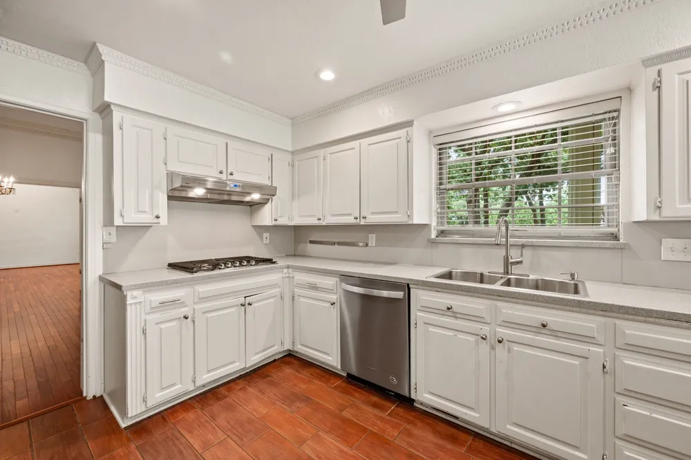 1200 Circle Lane Bedford, TX 76022