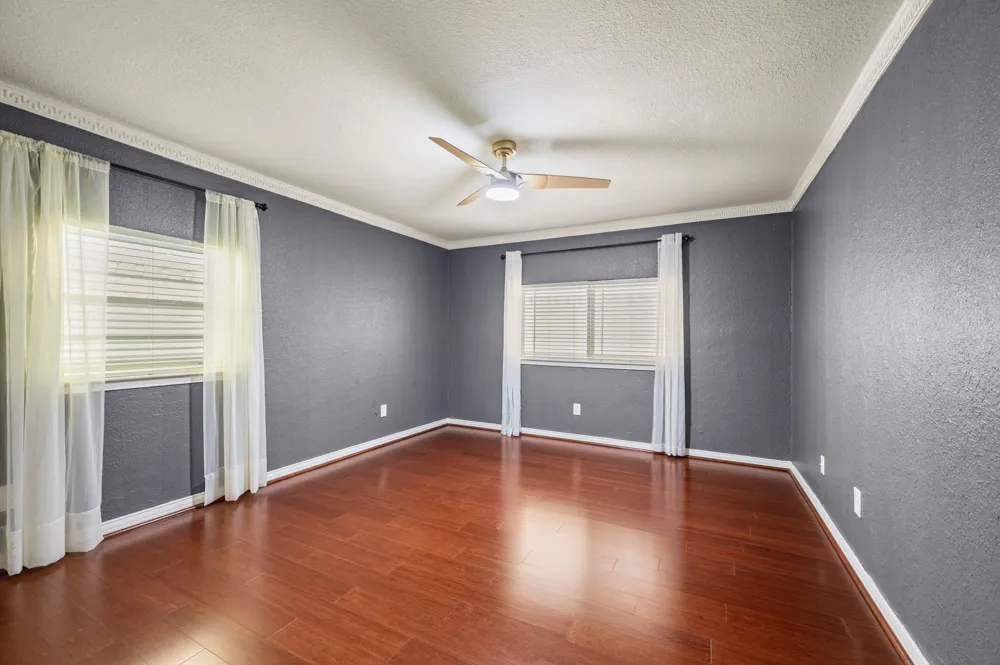 1200 Circle Lane Bedford, TX 76022