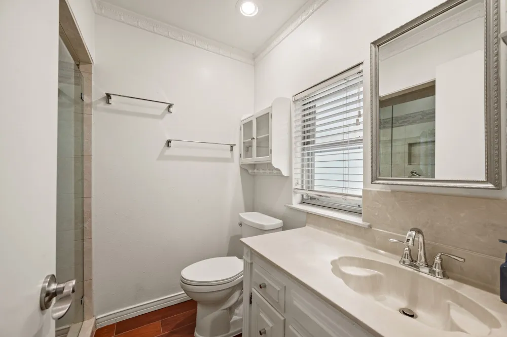 1200 Circle Lane Bedford, TX 76022