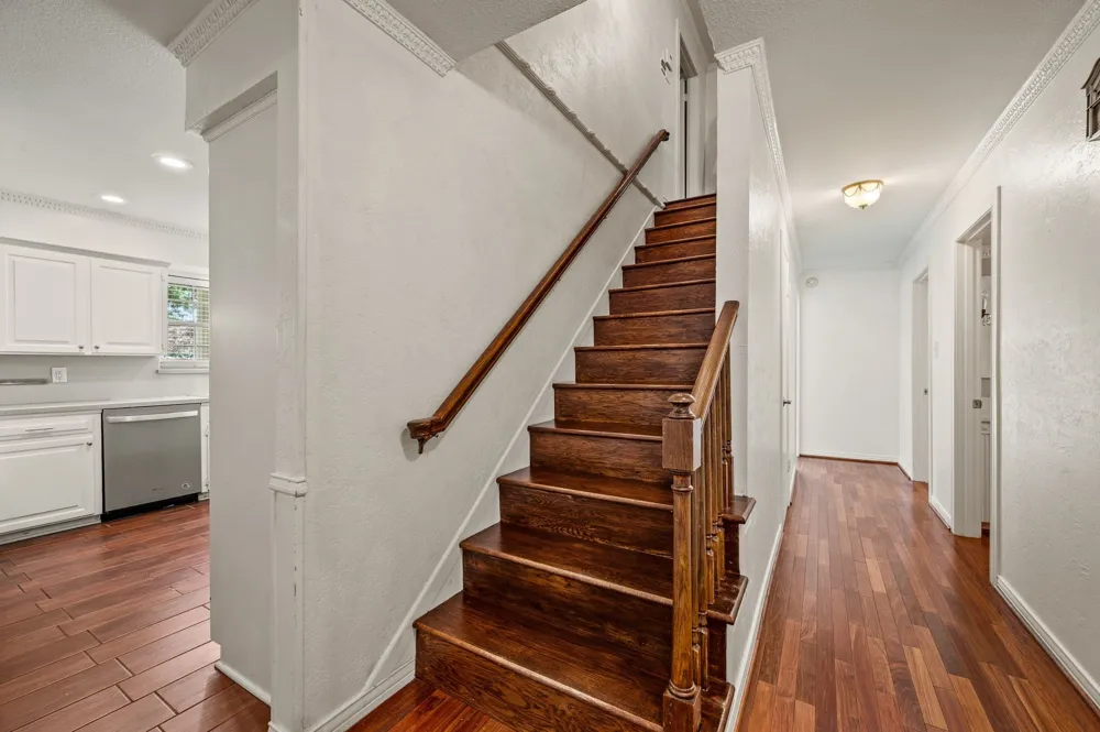 1200 Circle Lane Bedford, TX 76022
