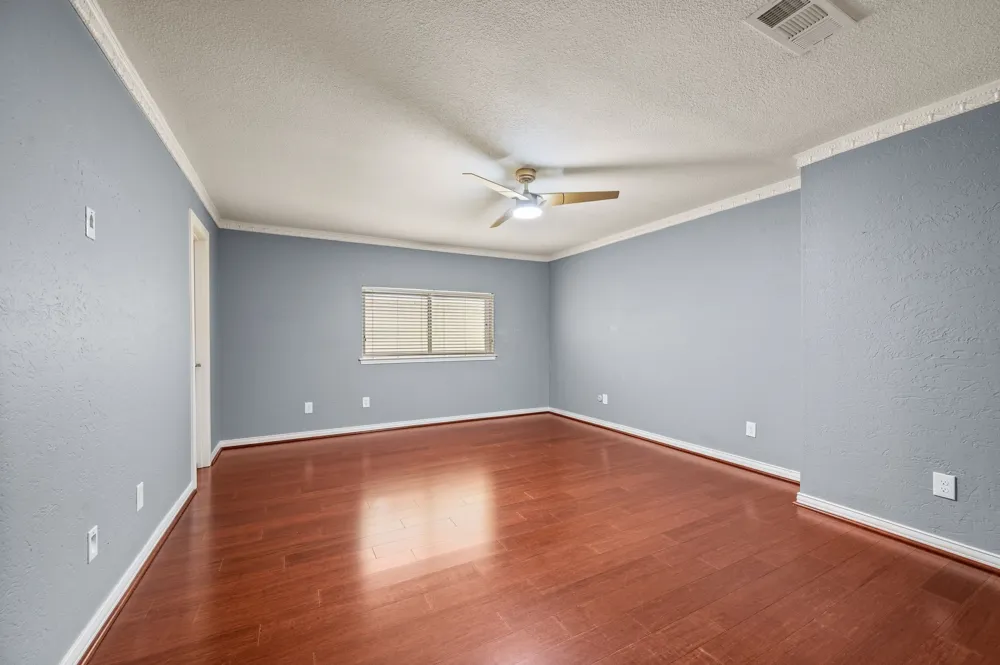 1200 Circle Lane Bedford, TX 76022