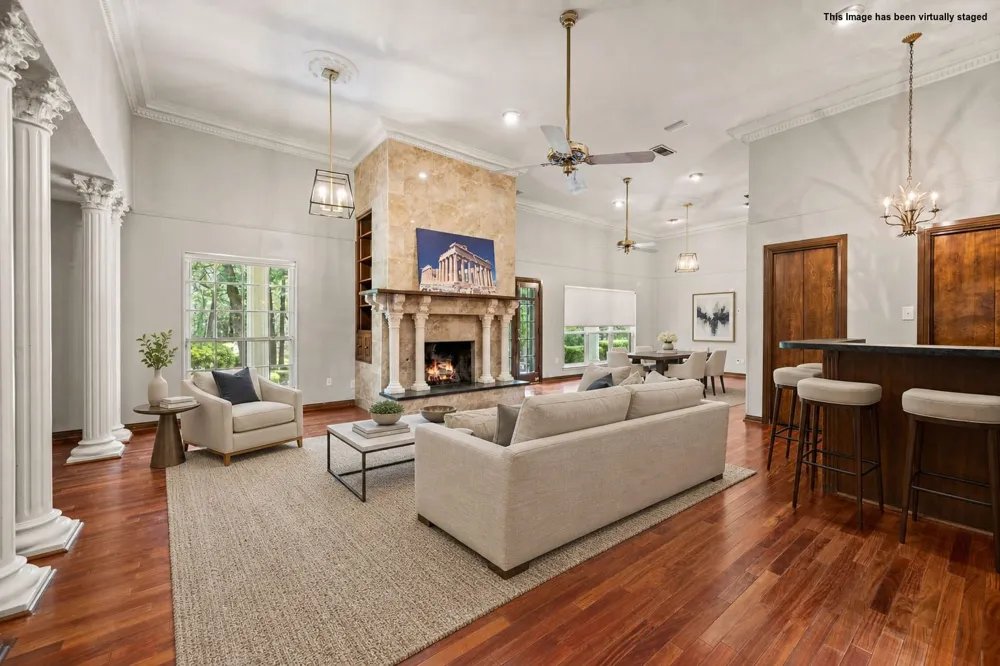 1200 Circle Lane Bedford, TX 76022