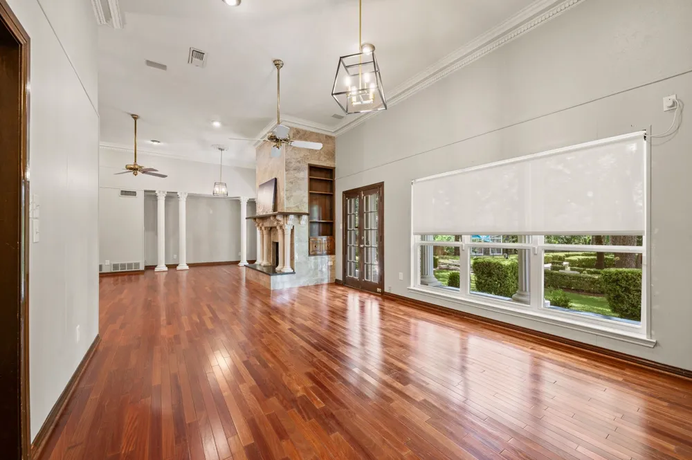 1200 Circle Lane Bedford, TX 76022
