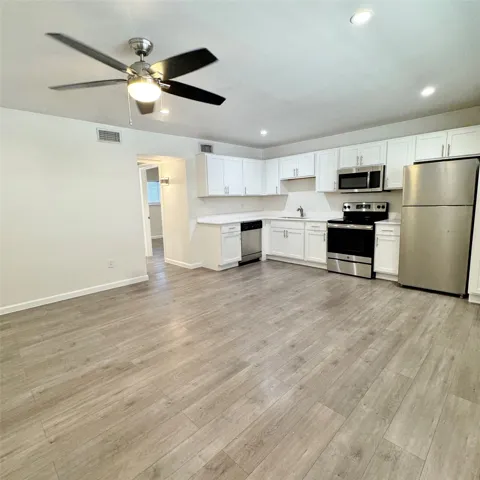 5010 San Jacinto Street #204