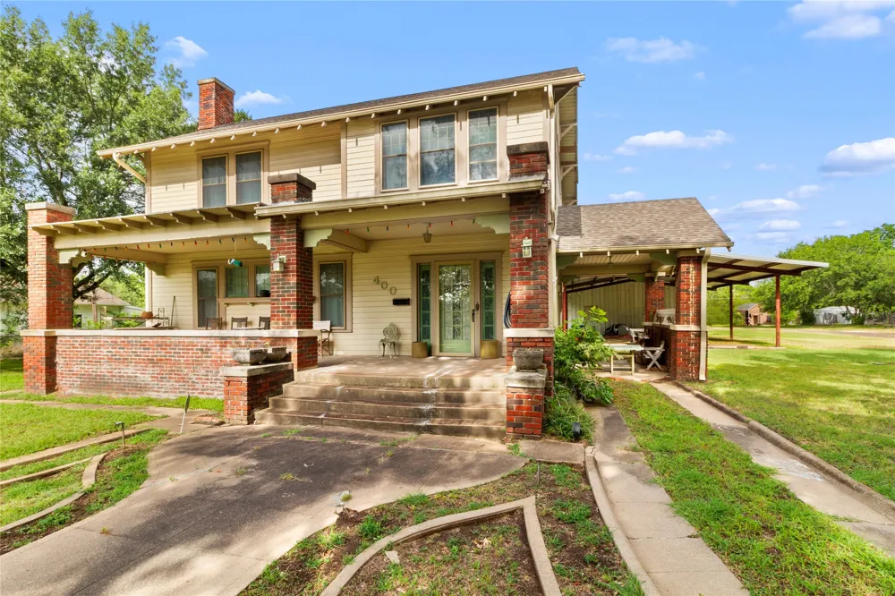 400 S Mckinney Street Mexia, TX 76667