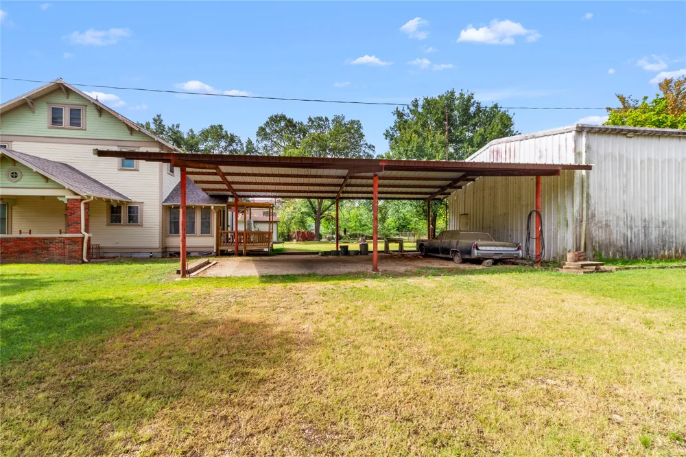 400 S Mckinney Street Mexia, TX 76667