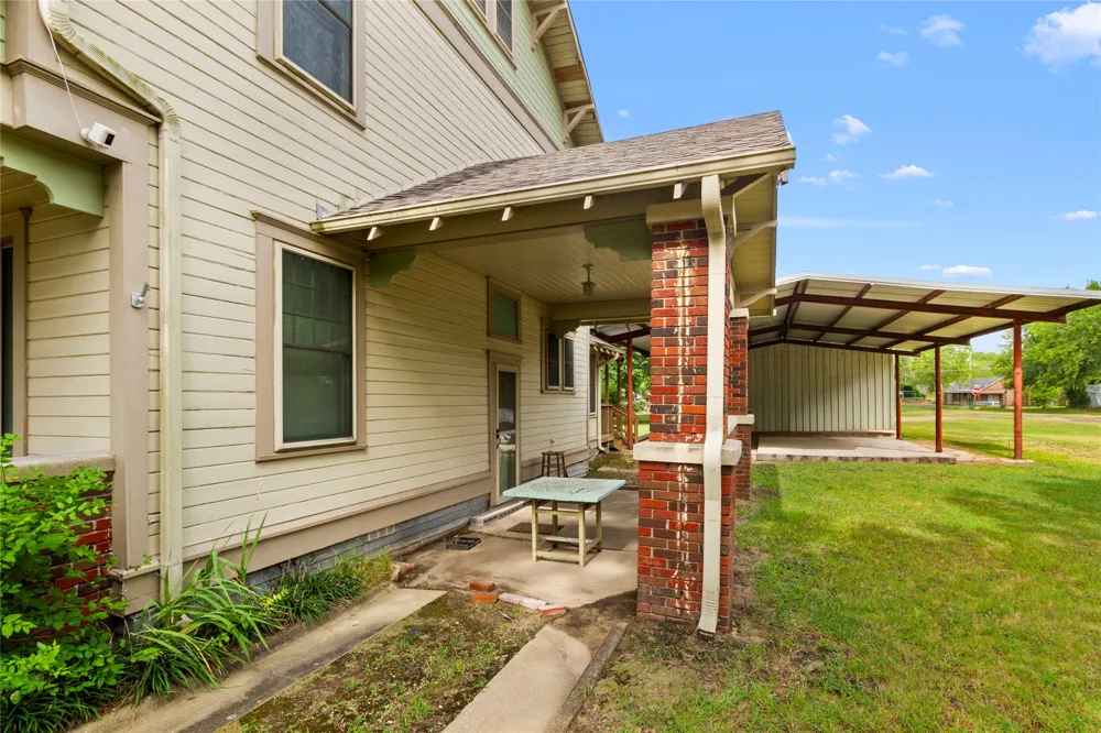 400 S Mckinney Street Mexia, TX 76667