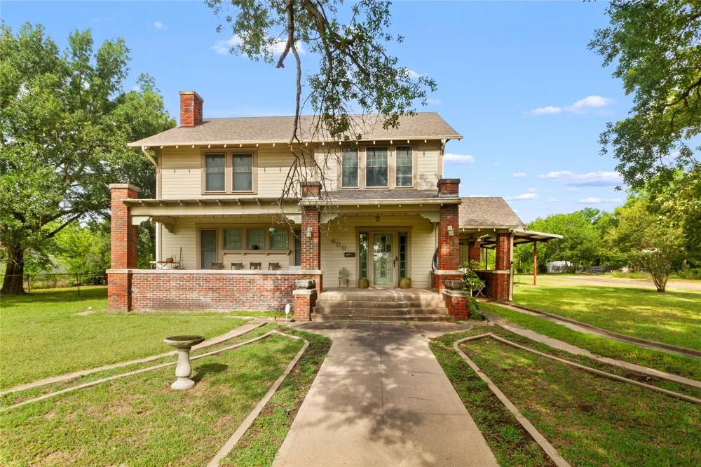 400 S Mckinney Street Mexia, TX 76667