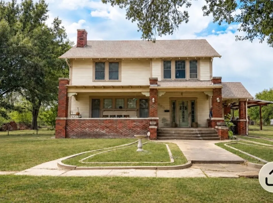 400 S Mckinney Street Mexia, TX 76667