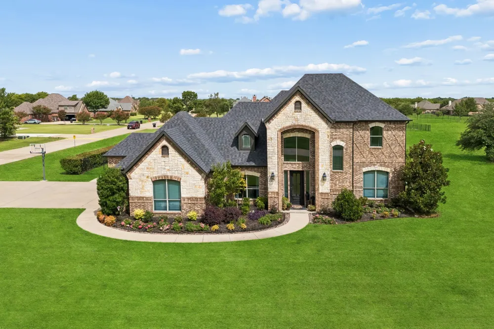 16011 Oconner Avenue Talty, TX 75126