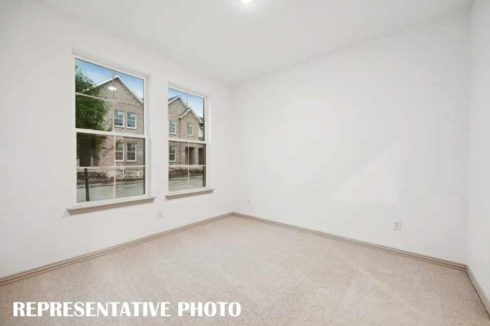 5216 Springlake Parkway Haltom City, TX 76117
