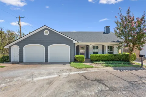 4544 Westchester Drive